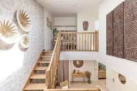 Cozy duplex - patio - sleeps 6 - historic village