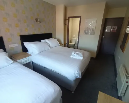 The Saltley Inn Hotels near محطة ويتون