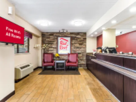 Red Roof Plus+ Nashville North - Goodlettsville Hoteles en Condado de Davidson