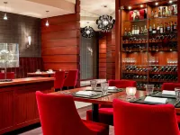 Sheraton Cavalier Calgary Hotel โรงแรมในคาลการี