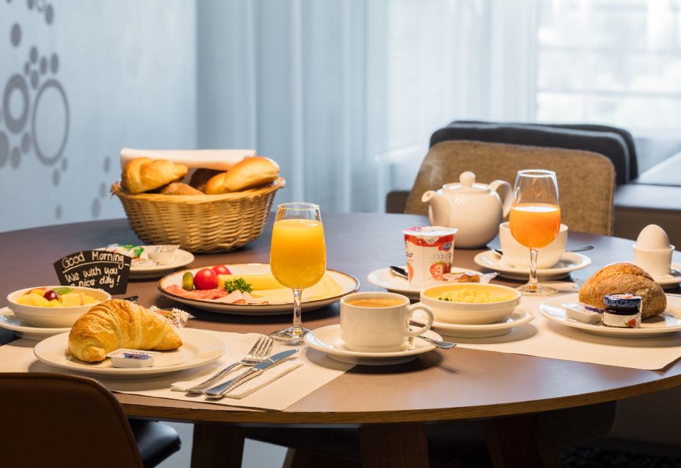 3. 에마 하우스 호..