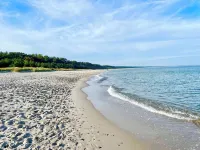 Vacation Apartment Wind - 200 m to the Baltic Sea, with Fireplace, Sauna & Dog Welcome Hotels in Dranske