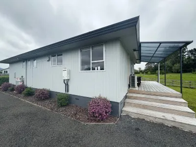 Peaceful Country Vibes - Close to Town Hotels near Hamurana Springs Nature Park & Golf Course