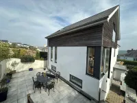 Spacious and Modern Seaside Home, 5 mins wlk from the centre of Salcombe