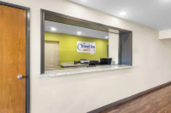 Travel Inn and Suites- Sikeston Miner I-55 Exit-67