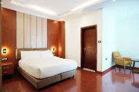 Crescent International Hotel