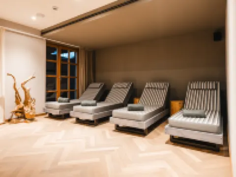 อองรี โรงแรม คิทซ์บูเฮล โรงแรมในคิทซ์บูเฮล