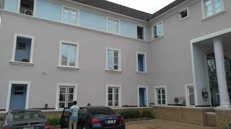 Utopia Suite and Apartment