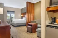 Comfort Suites Florence - Cincinnati South - parking