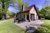 Cozy Holiday Home with Garden Near Zwolle