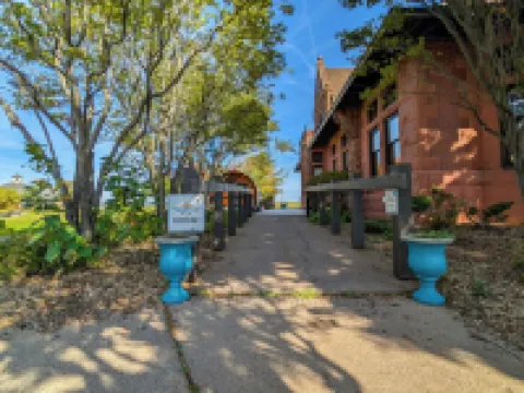 เอนเดียน สเตชั่น อินน์ | โรงแรม ติดกับทะเลสาบ ซูพีเรีย