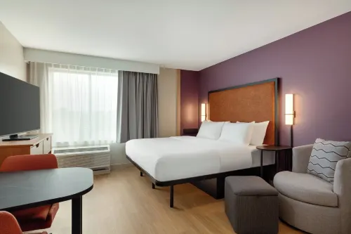 LivSmart Studios by Hilton Kokomo