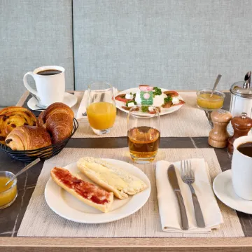 Quality Aparthotel Ploërmel Отели в г. Плоэрмель