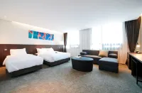 هوتل إم فيليس Hotels near جانج-سيوجو