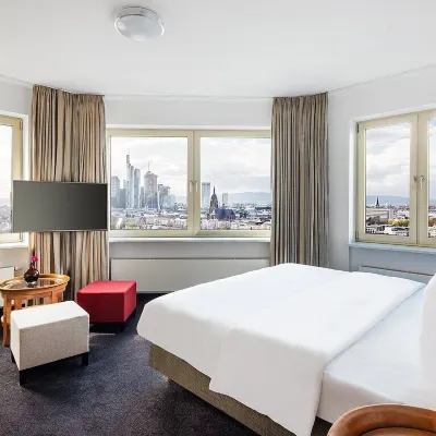 Main Plaza Suite Tower Hotels near Historical Museum Frankfurt