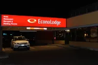 Econo Lodge - parking