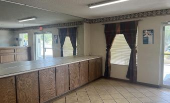 Motel 6 - McComb, MS