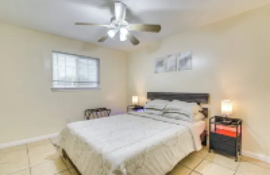 距唐人街2英里：寵物友好的休斯頓家園