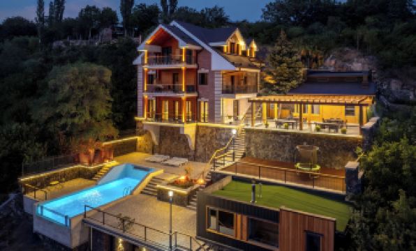 Aprie Boutique Hotel