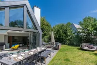 Charming 8-person Villa With hot tub Near the Forest