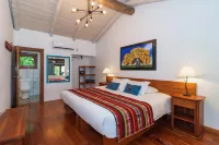 인챈티드 갈라파고스 로지  호텔