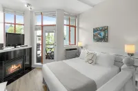 Alpenglow Lodge by Mva