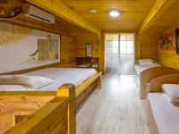 Hamchorom Pension Hotels near Phoenix Snow Park