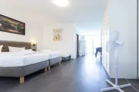 Hotel-Pension Odin - Guest houses