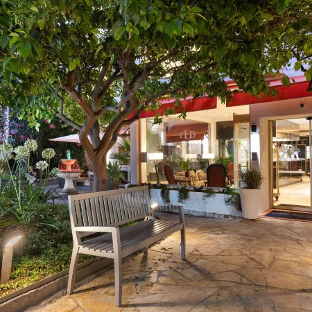 Best Western Plus Hotel Brice Garden