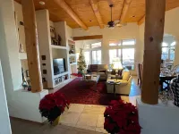 Light-filled New Mexican Villa with Mountain Views Hotels in Rio Rancho