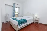 E 01 - Bedroom 1 in Local da Trindade Guesthouse - 3 stelle
