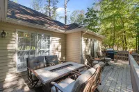 Cozy Carolina Trace 3Br w/ Relaxing Golf Course Views - Deck & Fire Table