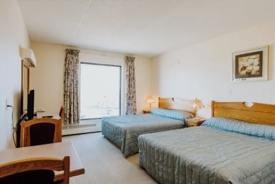 นิว อิมพีเรียล อินน์ โคลด์ เลค