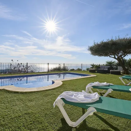 Villa in Costa Brava With Sea Views & Pool
