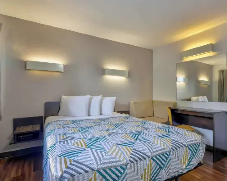 Motel 6 Oshkosh, WI Hotels in Oshkosh