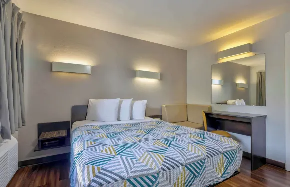 奧什科什6號汽車旅館