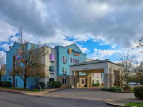 Comfort Suites Springfield-Eugene Hotels in Springfield