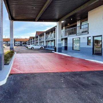 Studio 6 Suites Richland, MS / Jackson Отели рядом с достопримечательностью «Конференц-центр Джэксона»