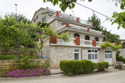 Apartments Drazen