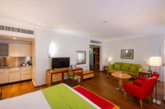 ココス ホテル アンド ガーデンズ