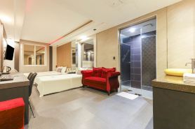 ava hotel