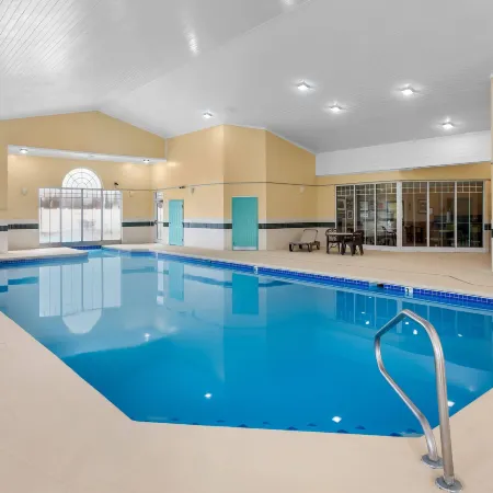 Country Inn & Suites by Radisson, Beckley, WV