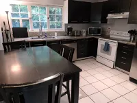 3 bedroom plus 2 baths in Beverly hills