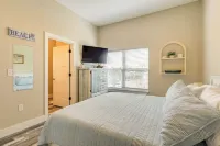 Deck & Steinhatchee River Views: Family Getaway - 4-Star
