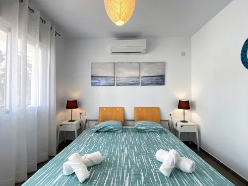 Holiday Home in Nerja near Playa Carabeillo - 방갈로