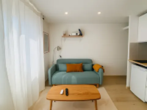 Studio lumineux, Centre-ville et plages Hotels in Lorient