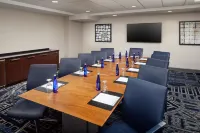 DoubleTree by Hilton Hotel & Suites Pittsburgh Downtown - Business