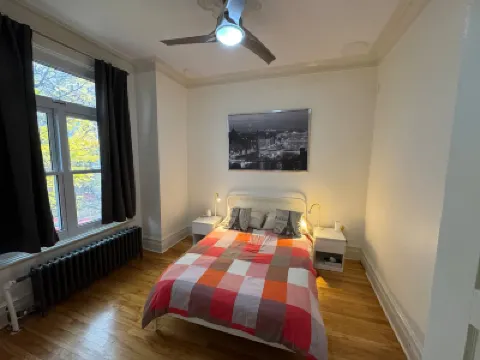Duplex top two minutes from Sherbrooke Street Hotels near Des Rapides Park