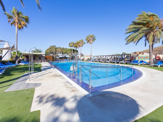 Camping Los Escullos