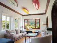 Moby Dick Lodge Colares Hotels in Sintra